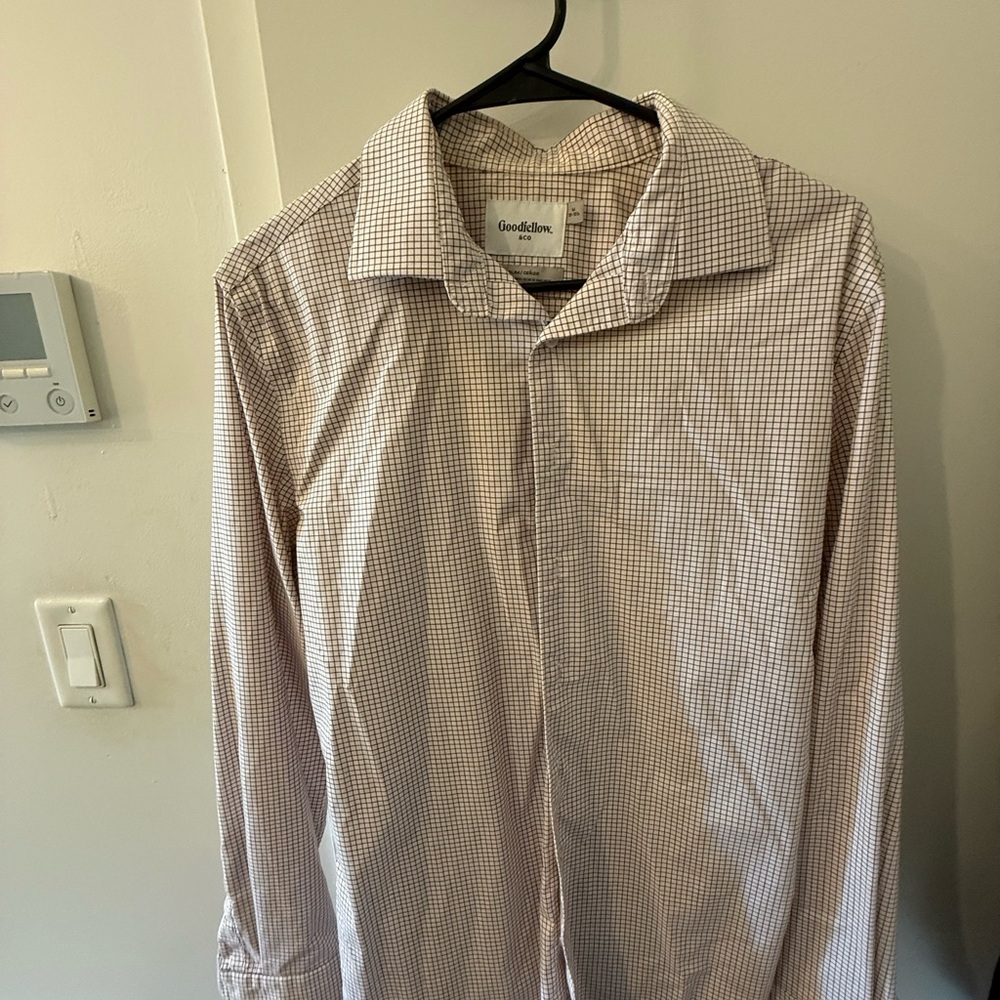 Goodfellow & Co Maroon Casual Button Down Shirt